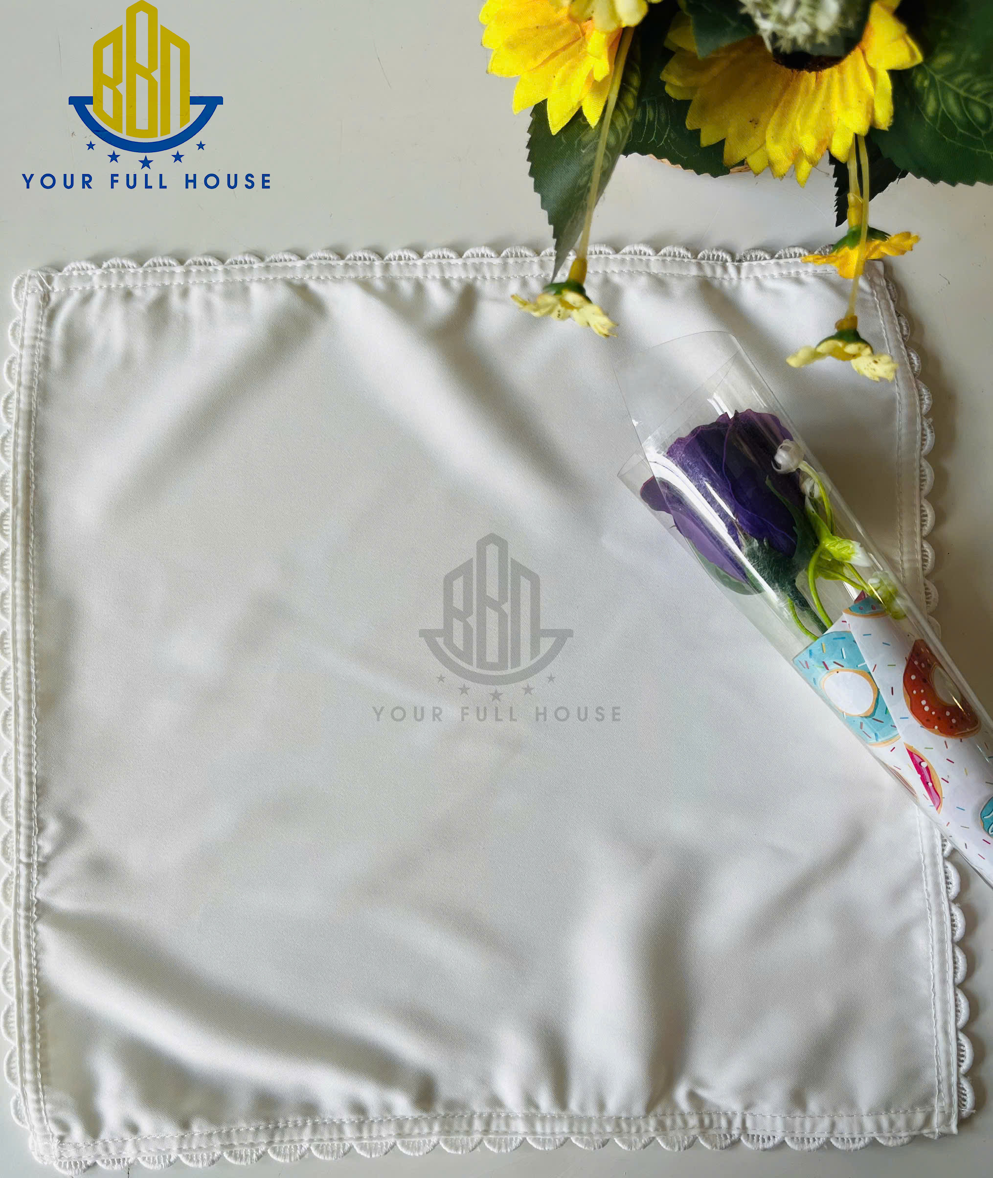 khăn tay viền ren thêu theo yêu cầu